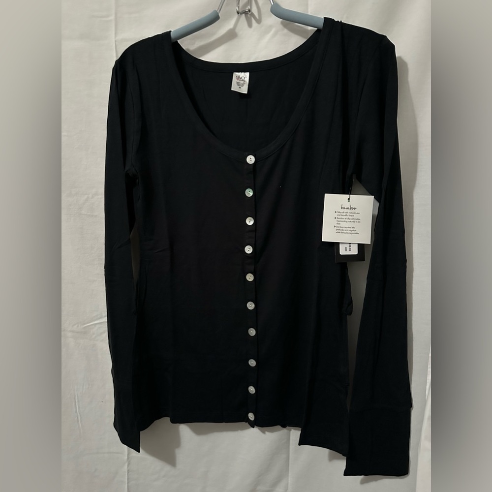 NWT Silver Icing Shayne buttoned Bamboo light cardigan